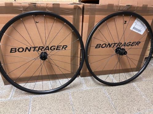 Paar Bontrager Paradigm disc koerswielen - nieuwstaat - 190€, Vélos & Vélomoteurs, Vélos | Vélos de course, Comme neuf, Carbone