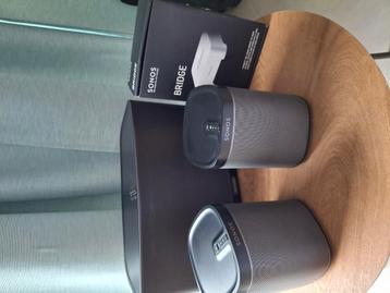 Sonos 4 stuks 2x play1, 1x play5, 1x bridge gen1 beschikbaar voor biedingen