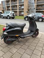 Vespa Lx50 B klasse  (70cc), Fietsen en Brommers, Ophalen of Verzenden