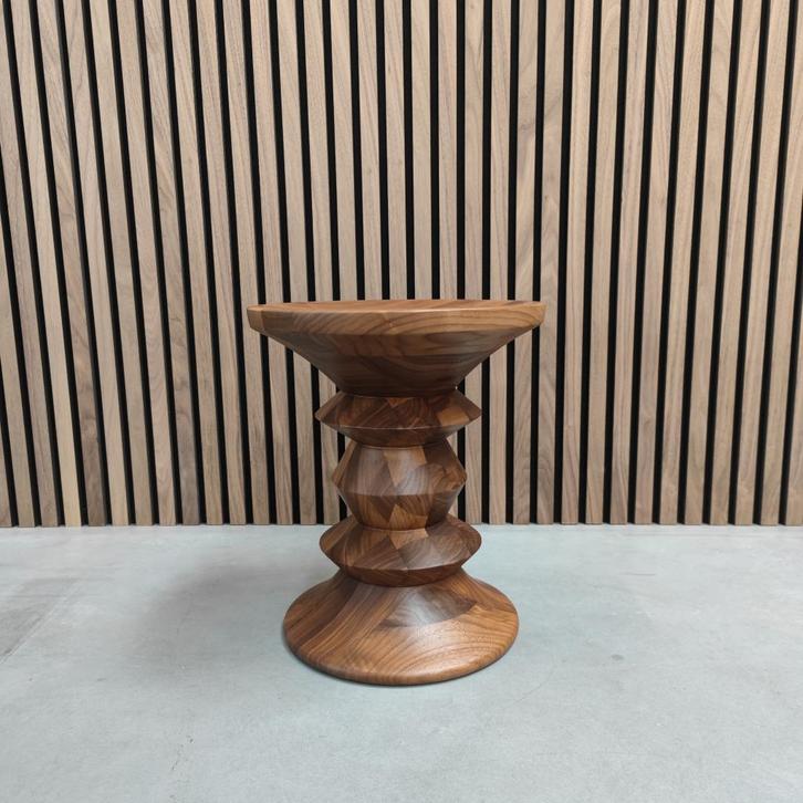 Vitra Eames Stool - Model A, Antiek en Kunst, Antiek | Meubels | Stoelen en Sofa's, Ophalen of Verzenden