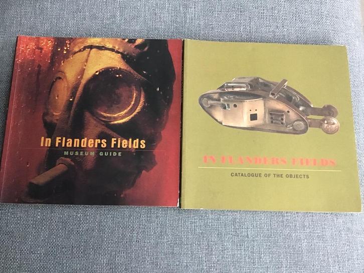 In Flanders Fields Museum Gids & Catalogus, Boeken, Oorlog en Militair, Gelezen, Ophalen of Verzenden