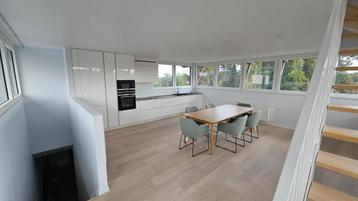 Table à manger + 6 chaises beschikbaar voor biedingen