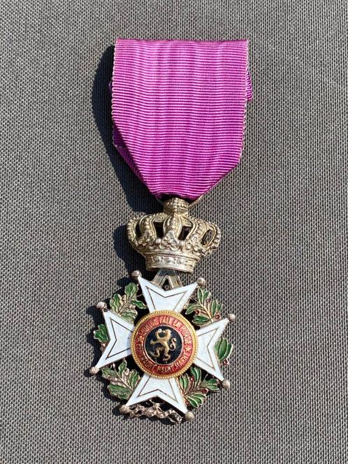 Medaille V, Verzamelen, Militaria | Algemeen, Ophalen of Verzenden