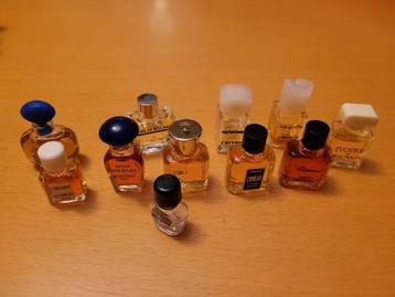 lot parfum miniaturen beschikbaar voor biedingen