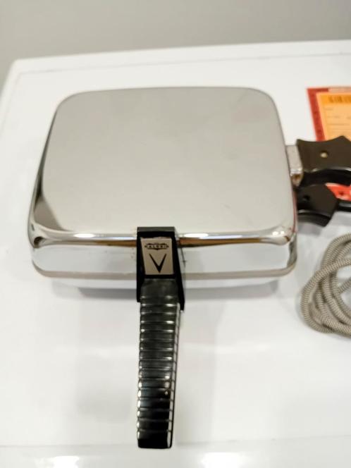Nieuw Kalorik wafelijzer met 1000 watt. Het is d, Elektronische apparatuur, Wafelijzers, Zo goed als nieuw, Ophalen