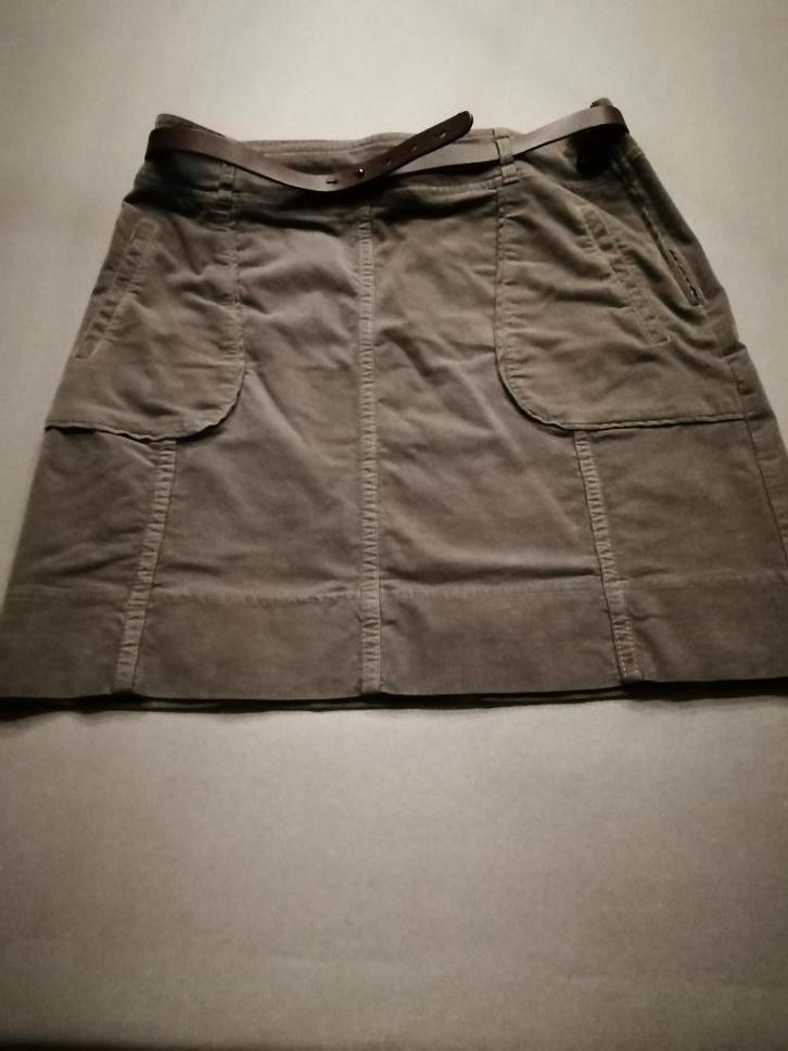 Toffe dames rok, Caroline Biss, NIEUW. Lage prijs, Kleding | Dames, Rokken, Nieuw, Maat 38/40 (M), Bruin, Ophalen of Verzenden