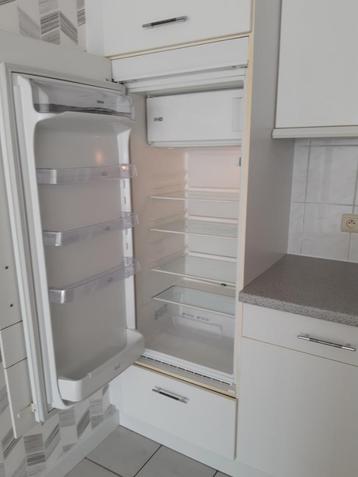 Inbouw ijskast groot model 122cmH beschikbaar voor biedingen