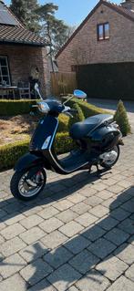 Vespa Sprint 50cc, Fietsen en Brommers, Scooters | Vespa, Ophalen, Zo goed als nieuw