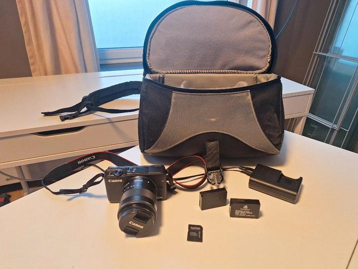 Canon Eos M10 systeemcamera (18Mpx), TV, Hi-fi & Vidéo, Appareils photo numériques, Utilisé, Compact, Canon, Moins de 4 fois, Enlèvement ou Envoi