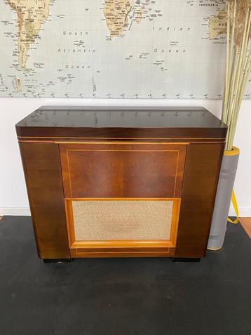 Meuble Hi-Fi vinyl vintage beschikbaar voor biedingen