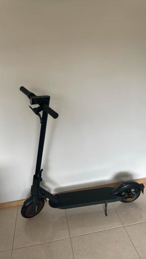 Xiaomi Mi Pro 2 net, ampergebr., binnen gestald, Fietsen en Brommers, Steps, Zo goed als nieuw, Elektrische step (E-scooter), Ophalen of Verzenden
