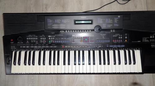 Yamaha PSR 1700 Keyboard, Musique & Instruments, Claviers, Utilisé, 61 touches, Yamaha, Sensitif, Connexion MIDI, Enlèvement