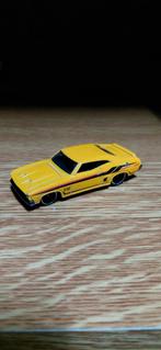 2013 HOT WHEELS '73 FORD FALCON GT 351 XB YELLOW 1:64, Enlèvement ou Envoi, Comme neuf, Voiture