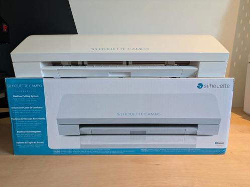Silhouette CAMEO 3, Hobby en Vrije tijd, Overige Hobby en Vrije tijd, Gebruikt, Ophalen