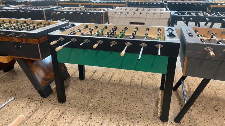 Iron voetbaltafel zwart/groen topstaat, Kinderen en Baby's, Speelgoed | Voetbaltafels, Zo goed als nieuw, Ophalen of Verzenden