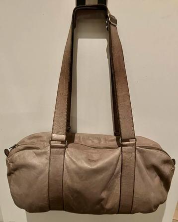 Beige schoudertas van m0851 beschikbaar voor biedingen