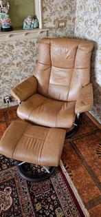 Stoel met poef, Huis en Inrichting, Fauteuils, Ophalen, Gebruikt
