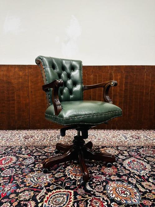 Klassiek Engels Chesterfield Bureaustoel, Antiek en Kunst, Antiek | Kantoor en Zakelijk, Ophalen of Verzenden