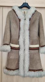 Prachtige Afghaanse jas of lammy coat, Kleding | Dames, Jassen | Winter, Iski Furs, Beige, Maat 38/40 (M), Ophalen of Verzenden