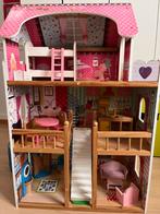 Maison de poupée en bois, Enfants & Bébés, Jouets | Maisons de poupées, Comme neuf