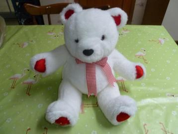 peluche ours blanc avec extremites rouges