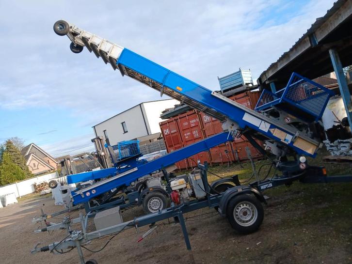 Bocker Ladderlift 18m | Bouw, Dak, Pannen € 7750 excl. btw, Bricolage & Construction, Monte-charges, Comme neuf, Ascenseur de chantier