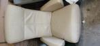 Lederen zetel op draaivoet , beige kleur nieuwprijs 2000€, Huis en Inrichting, Fauteuils, Ophalen, Gebruikt