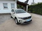 Volkswagen T-Roc 1.5 TSI Style Business DSG/pdc V&A+cam/App, 4 cilinders, Alcantara, https://public.car-pass.be/vhr/34114454-e1d8-4670-9c22-7a819e2b584c