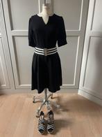 Zwarte jurk, Caroline Biss 38, Kleding | Dames, Maat 38/40 (M), Zwart, Ophalen of Verzenden, Zo goed als nieuw