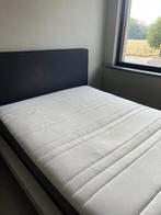 Mooi bed 140 x 200 , twee latenbodem en zeer goede matras, Ophalen, Gebruikt, 140 cm, Twijfelaar