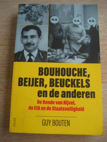 Oorlogsboek van Raymond Van Pée. De Raymond Van Pée die op 3 beschikbaar voor biedingen
