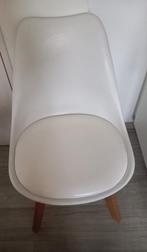 Witte stoel, Huis en Inrichting, Stoelen, Ophalen of Verzenden