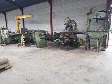 Slijpmachine, insteekdraaibank, lasapparaat beschikbaar voor biedingen