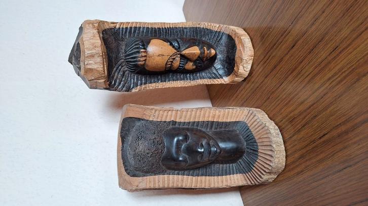 Mooie set van twee authentieke Afrikaanse beeldjes,, Antiek en Kunst, Kunst | Beelden en Houtsnijwerken, Ophalen of Verzenden
