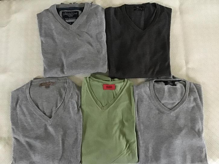 5 V-hals truien heren maat LARGE aan 5 € per trui, Kleding | Heren, Truien en Vesten, Zo goed als nieuw, Maat 52/54 (L), Ophalen of Verzenden