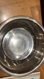 Eetpot drikpot hond met beugel bovenaan gemeten 21 cm on15cm, Ophalen, Zo goed als nieuw