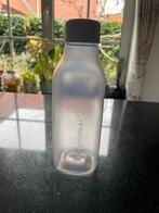 Bouteille à boire avec bouchon à vis, Neuf, Tupperware, Enlèvement ou Envoi, Brussel