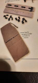 Opvangtas voor schakels op te vangen., Verzamelen, Militaria | Tweede Wereldoorlog, Ophalen of Verzenden, Landmacht, Overige typen