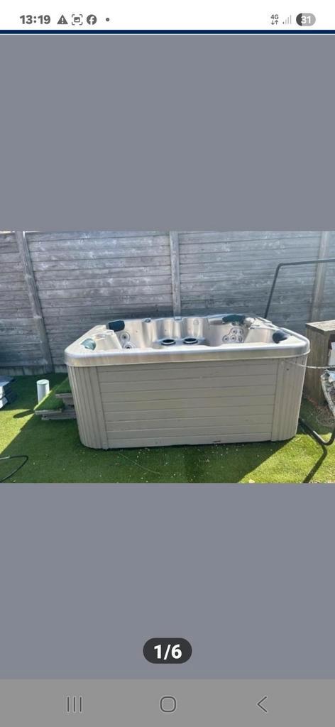 Jacuzzi gratis geleverd geplaatst, Tuin en Terras, Zwembad-toebehoren, Zo goed als nieuw, Ophalen of Verzenden