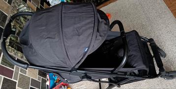 Poussette bebe portable bonne etat beschikbaar voor biedingen