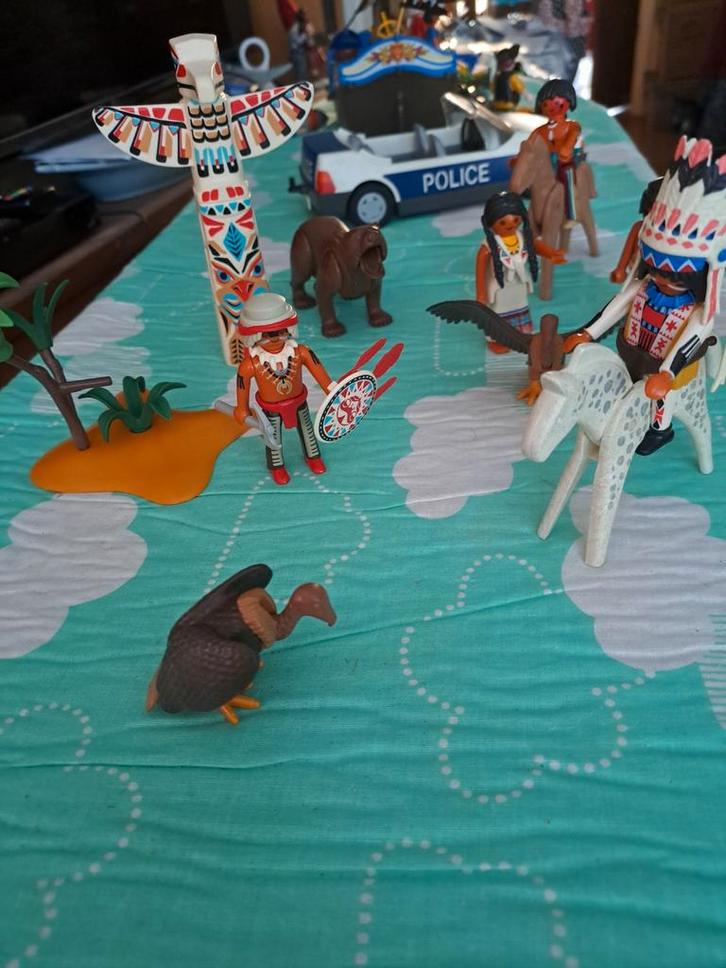 Playmobil piratenbootje met piraten, indianen, politieauto,, Kinderen en Baby's, Speelgoed | Playmobil, Gebruikt, Los Playmobil