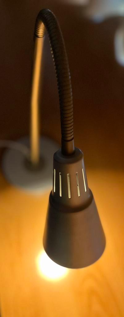 Bureaulampen 1 tafelmodel en 1 klem, Huis en Inrichting, Lampen | Wandlampen, Zo goed als nieuw, Ophalen