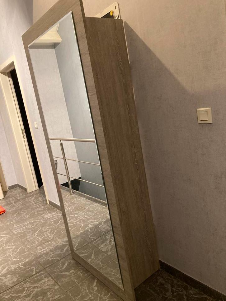 Staande Halkast met grote spiegel, Huis en Inrichting, Woonaccessoires | Spiegels, Zo goed als nieuw, Ophalen
