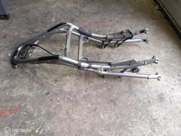 Achterframe subframe achterkant 749 999 beschikbaar voor biedingen