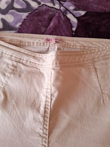 Vintage broek beschikbaar voor biedingen