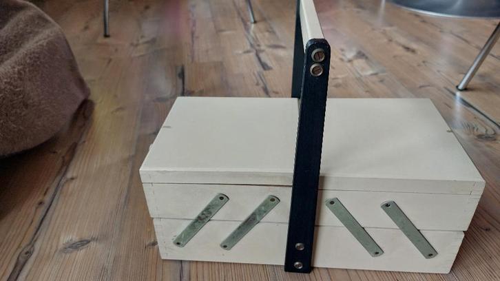 Authentieke vintage naaidoos uit de jaren 50, Antiek en Kunst, Curiosa en Brocante, Ophalen