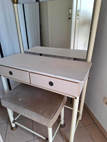 Kast, kaptafel, nagtafel combo.  beschikbaar voor biedingen