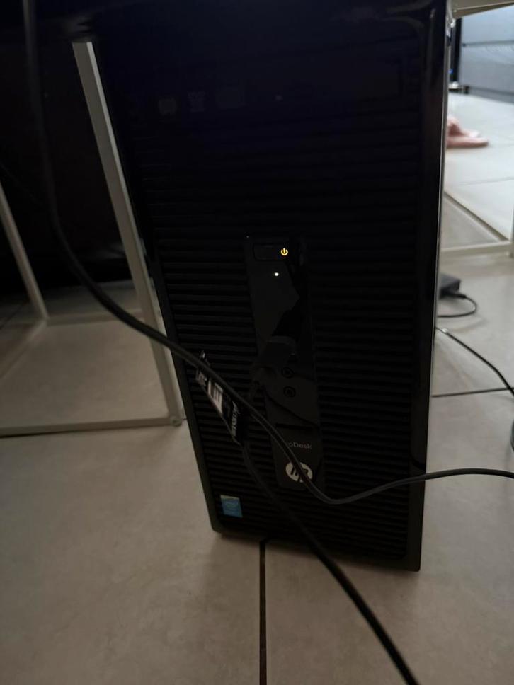 Lot pc tous fonctionnels + 4 écrans tous fonctionnels, Computers en Software, Desktop Pc's, Gebruikt, HDD, 8 GB, Ophalen