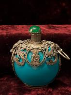 Prachtig Chinese vintage snuifflesje  decoratie van draken,, Antiek en Kunst, Ophalen of Verzenden