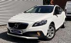 Volvo V40 Cross Country 2.0 D2 Momentum, 5 places, Berline, 120 ch, Tissu